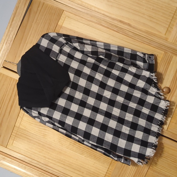 Shacket - Picture 7 of 7